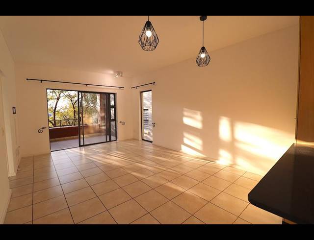 2 BEDROOM APARTMENT FOR SALE IN BRYANSTON